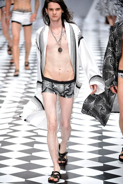Look 51